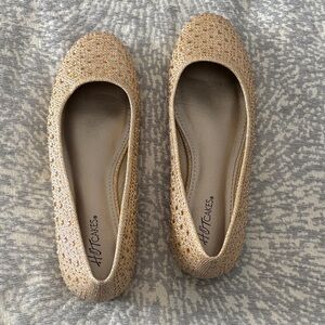 Hot Cakes Women's Sparkling Gold Loafers